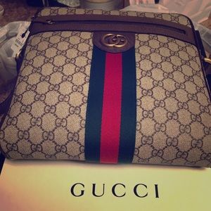 Gucci Mailbag